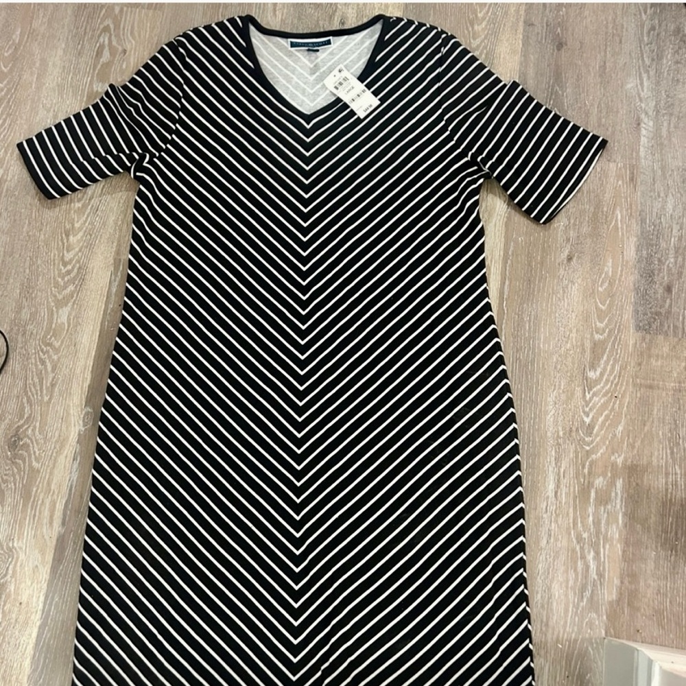 🖤 NWT Karen Scott Sport Chevron Stripe Dress – Size Large